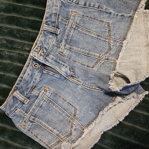 Casual Light Blue Denim Cutoff Shorts